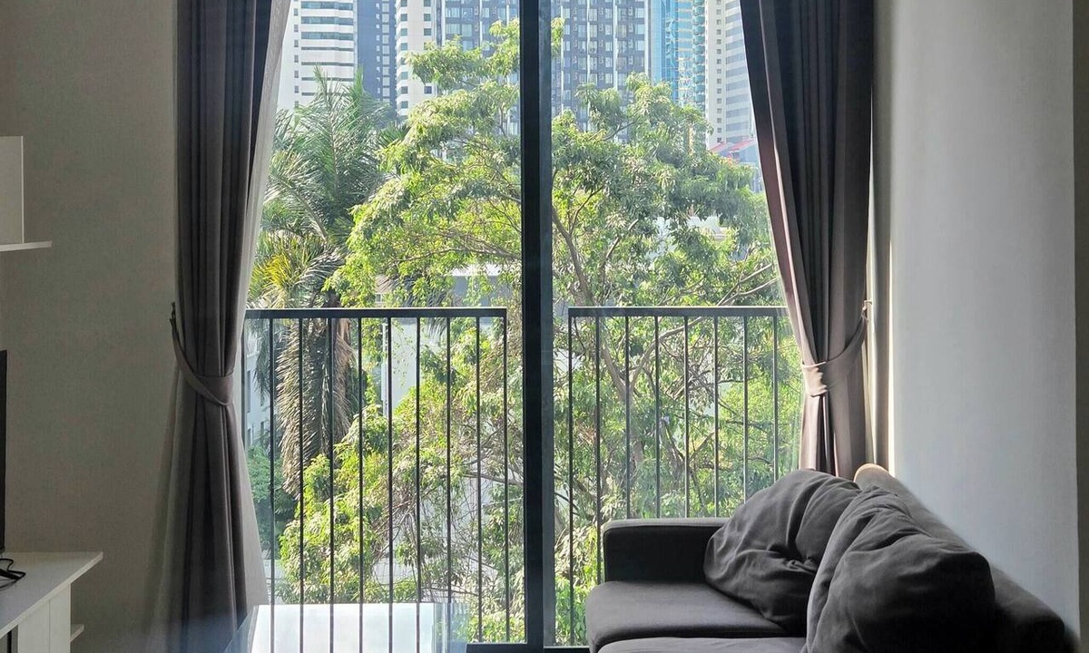 Asoke Apartment | Charming 2 Bedroom Apartment in Heart of Phrom Phong