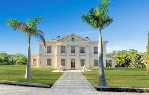 Wallis Lake House | Chateau Le Marais