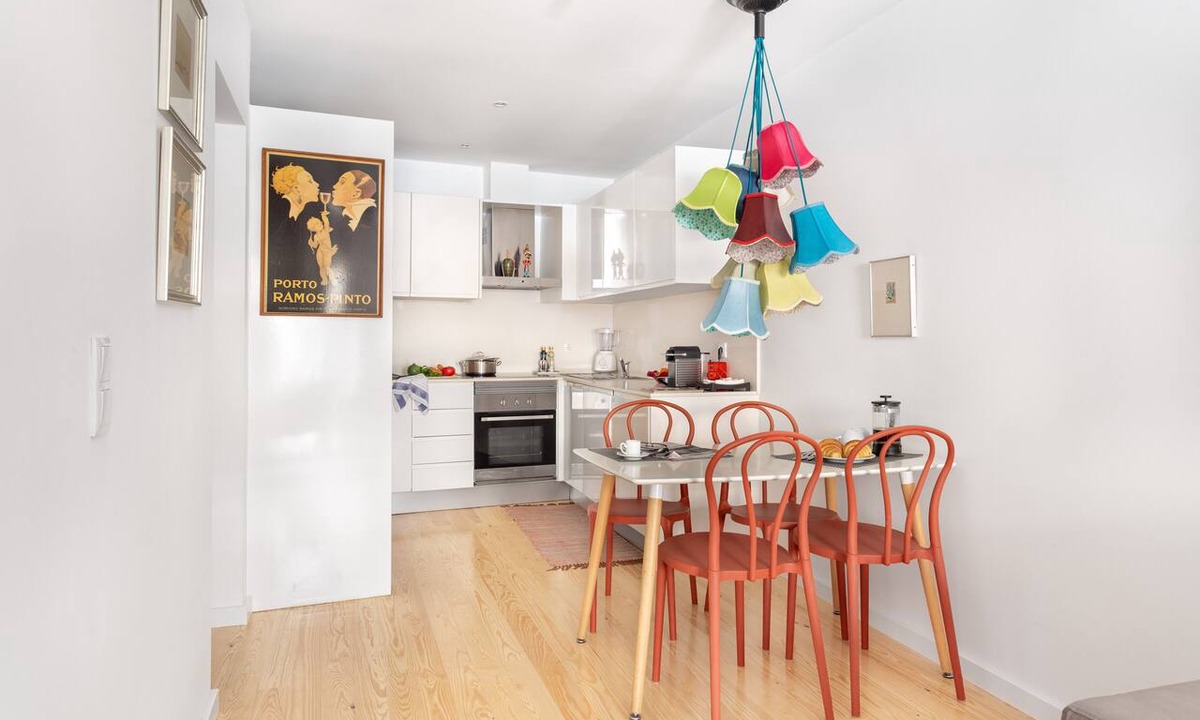 Sacramento Apartment | Chiado | COMFY & EASY ACCESS | Family-Friendly