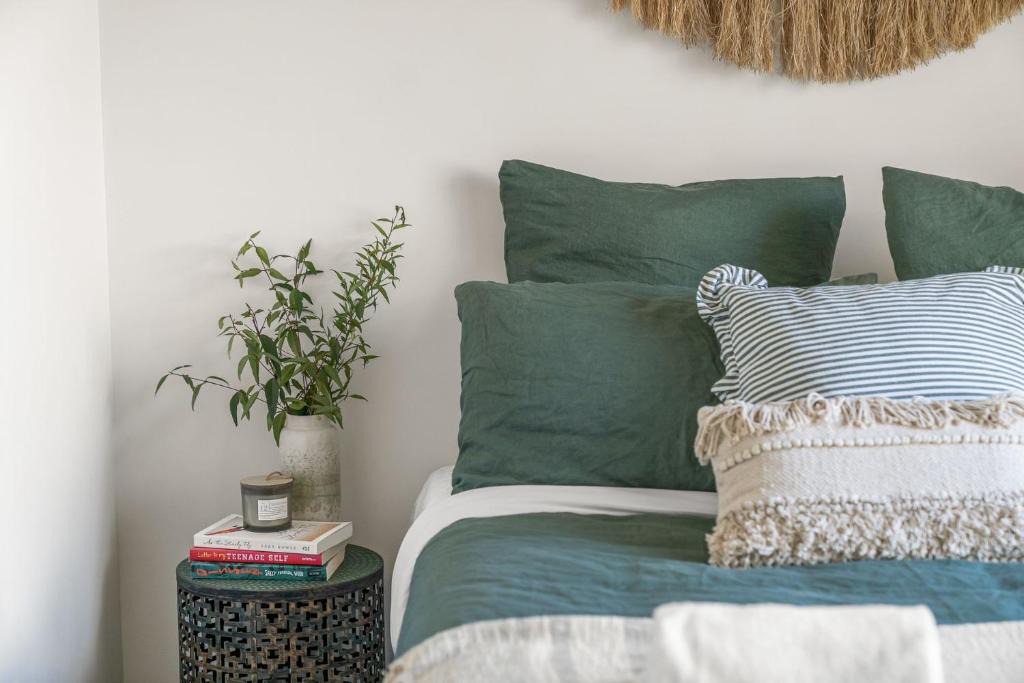 Mollymook Beach Villa | Coastal Sounds at Mollymook - Single-level Villa
