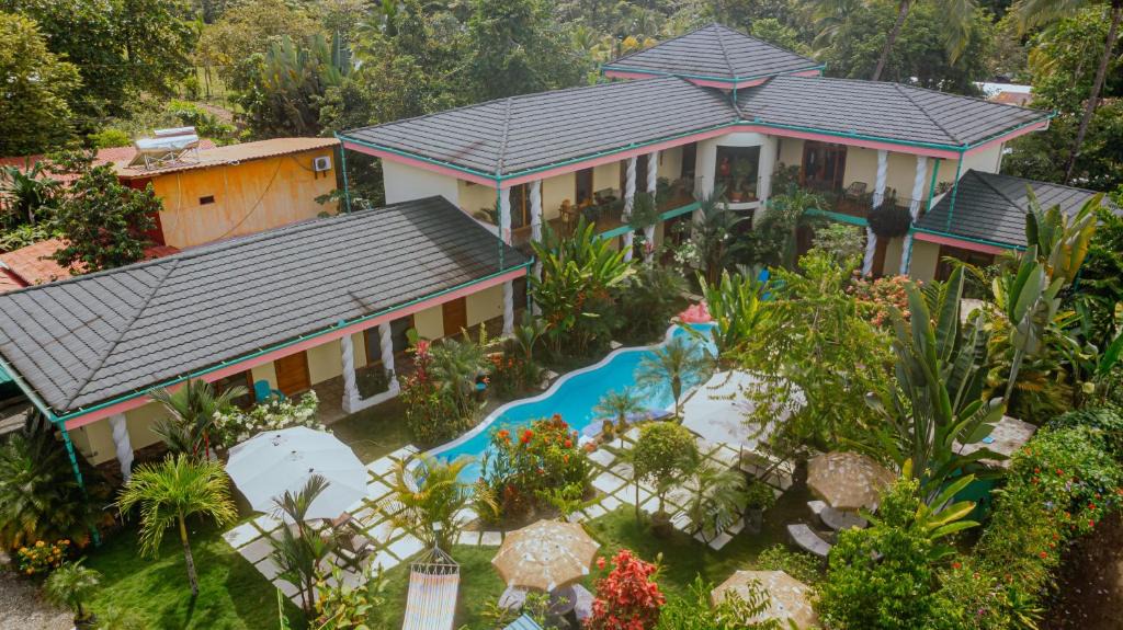 Playa Matapalo Hotel | COCO Beach Village