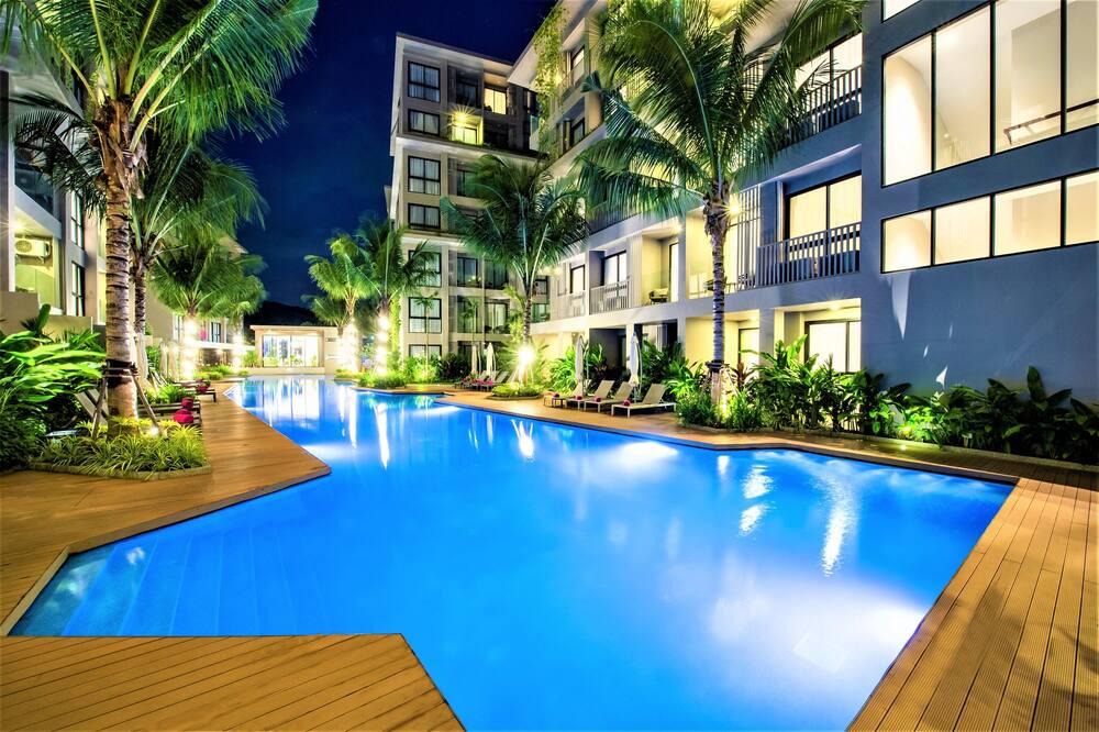 Cherngtalay House | Contemporary 2 BR Suite |GYM-Balcony-Sauna-Kitchen