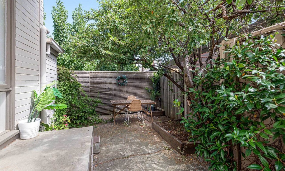 Prahran Apartment | Contemporary 1-Bed Unit Near Chapel St