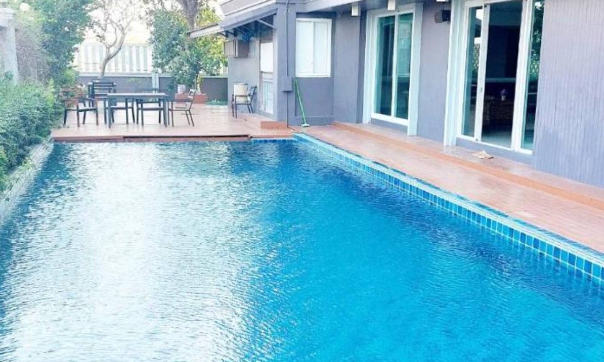 Bang Sao Thong Hotel | Convenient Grand Hotel by Zuzu