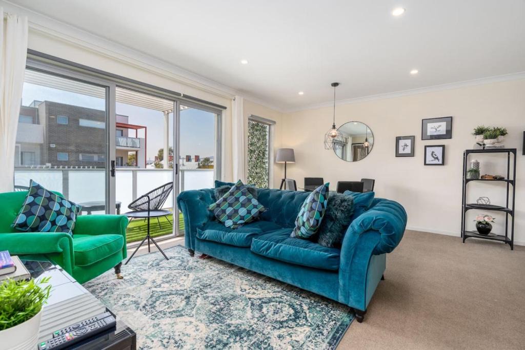 Franklin Apartment | Cosy 2BR Close to Light Rail - Hosted by Canstay