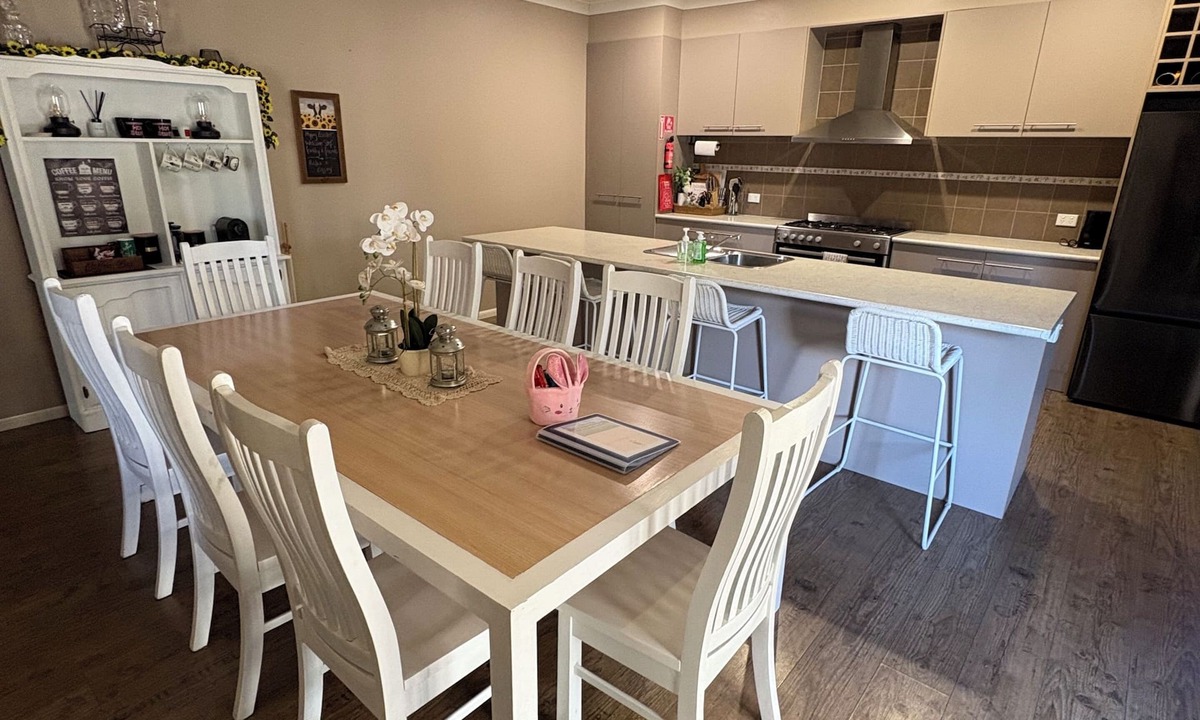 Coominya House | Country Escape for Every Occasion – Relax, Unwind & Discover the BVRT