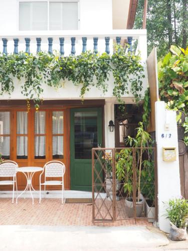 Sri Phum Villa | Cozy House in Middle of Old Town Chiangmai
