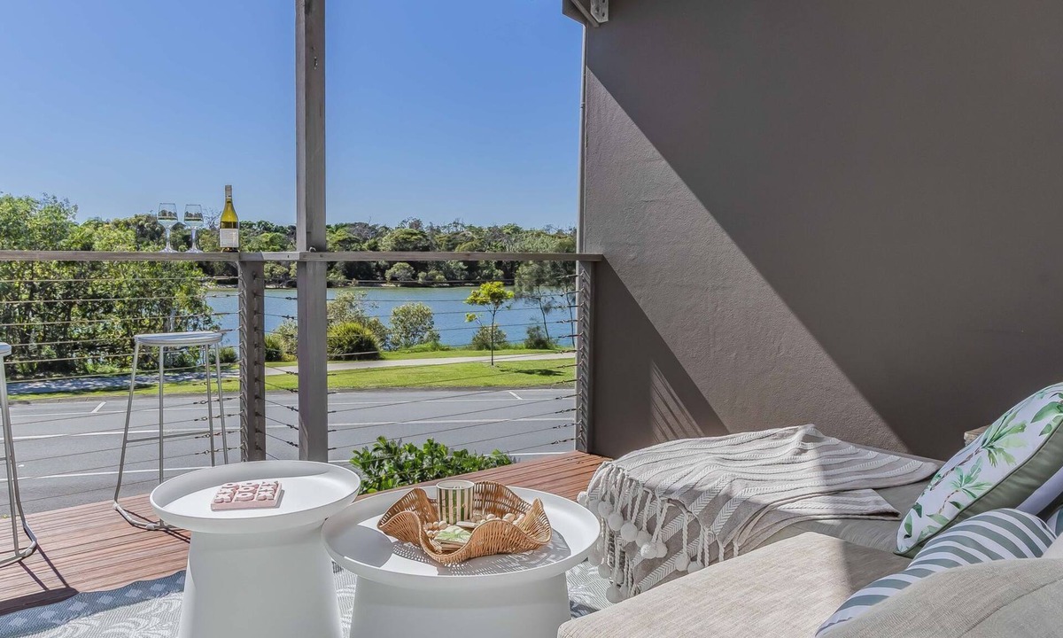 Pottsville House | Creekfront Escape with Stunning Water Views