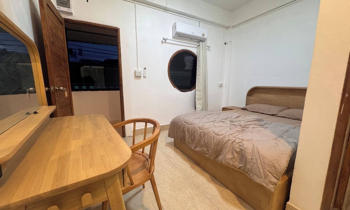 Thong Sala House | D6 Apartment at the Pier 4 of 6