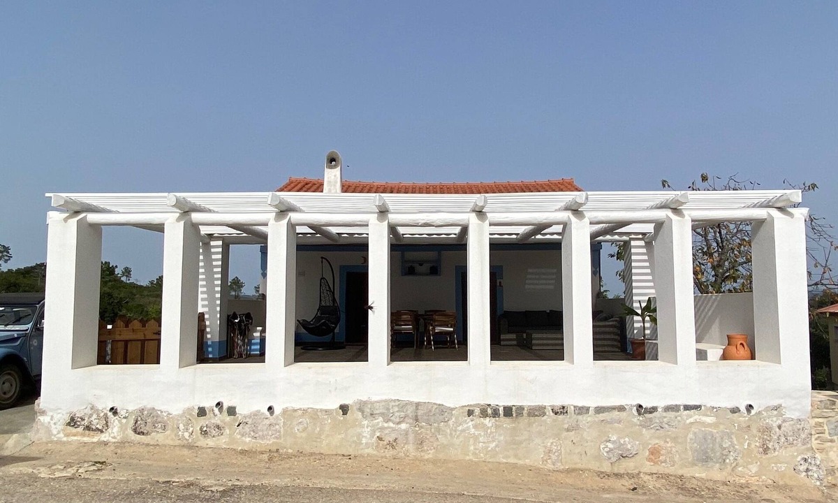 Ansiao Apartment | Delightful studio near charming Alvorge with a private scenic outdoor patio