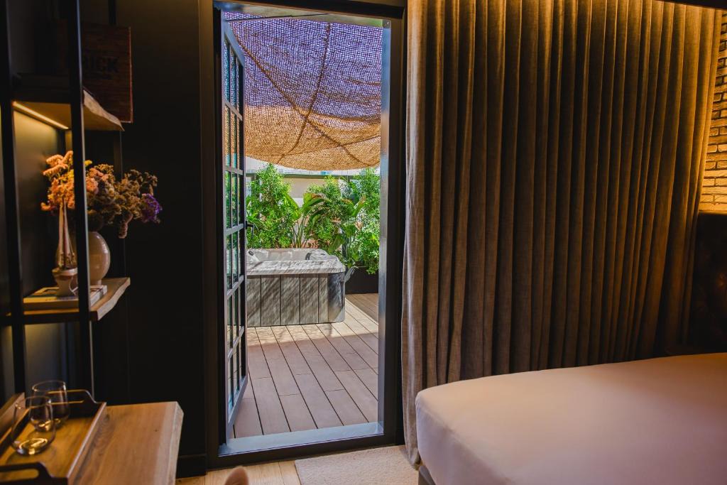 Alcantara Hotel | Docas Hotel Lisbon