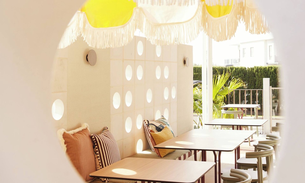 Mollymook Hotel | Dolphins Motel