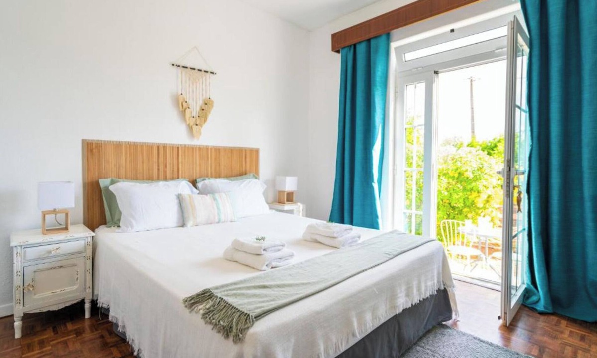 Pera House | Double Room with Private Bathroom, Balcony with Garden View