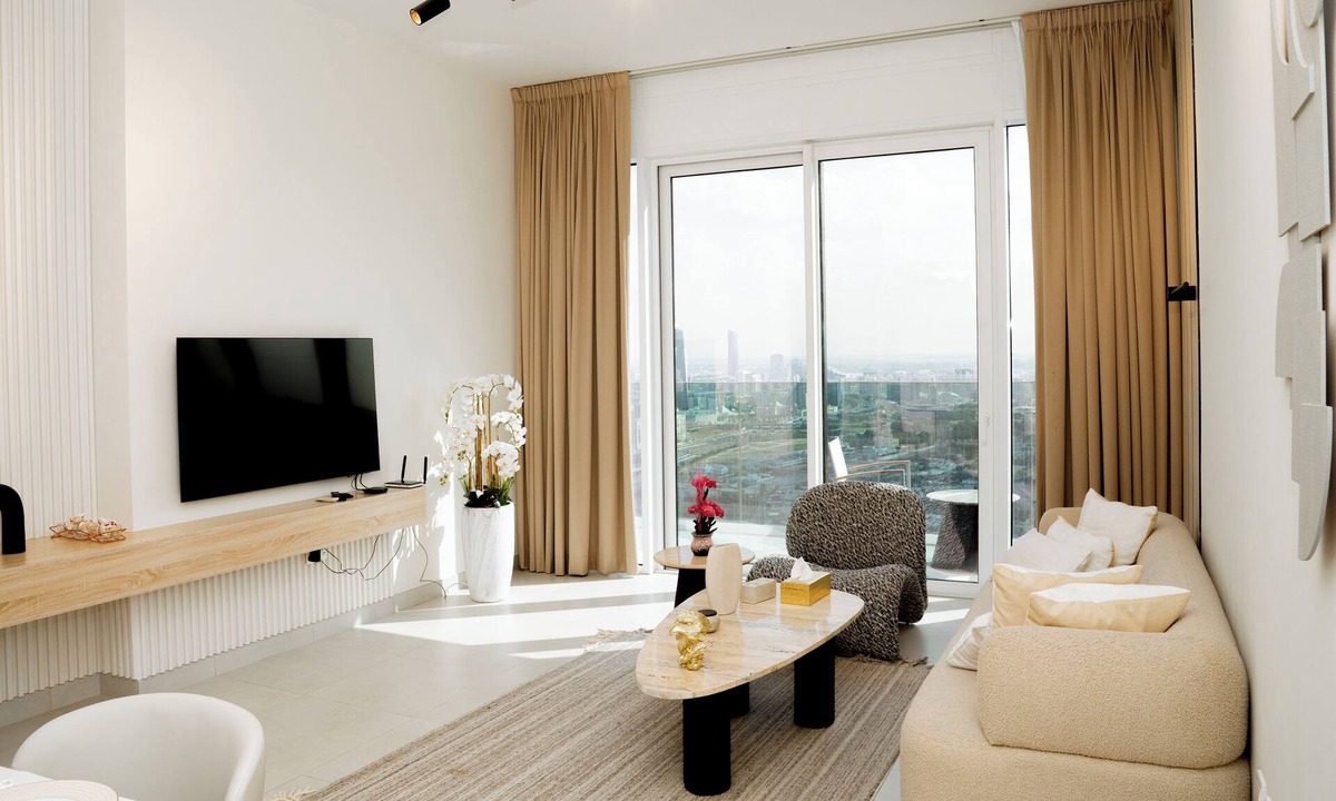 Bur Dubai Apartment | Dubai Frame & Skyline View 2BR – 42nd Floor, Pool & Gym