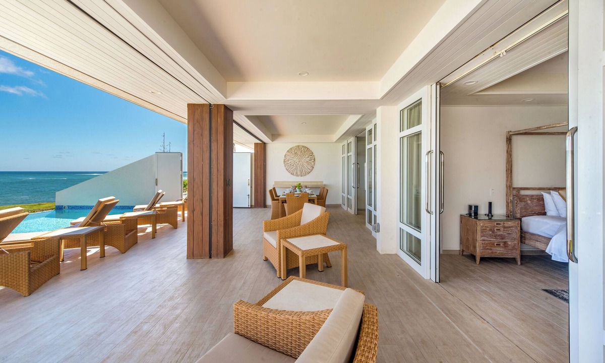 Whitehaven Villa | East Resort