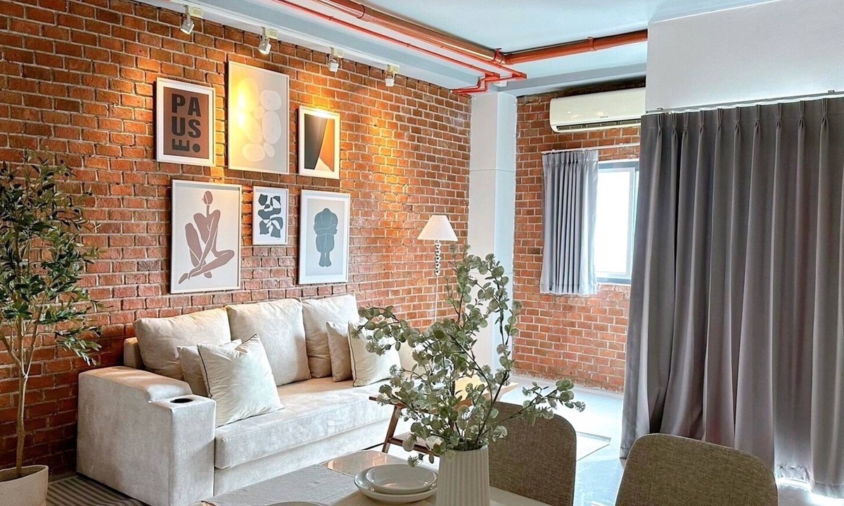 Ekkamai Apartment | Ekkamai Loft kingbed+ couch +convertible sofabed + airmatt, max 4