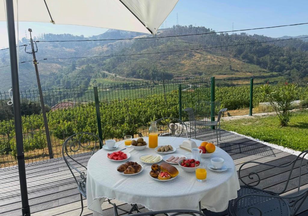 Ponte da Barca Hotel | Escola Da Mestra Da Portela Sampriz