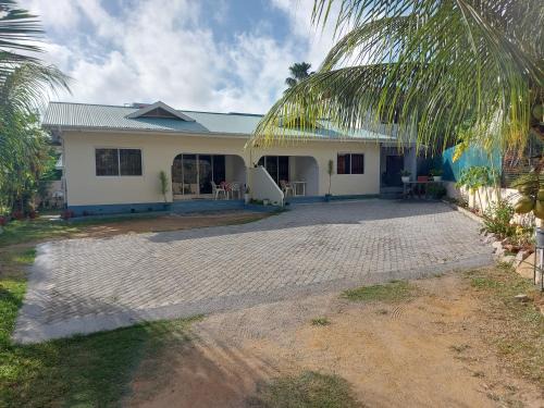Mahe Island Apartment | Farida Apartments
