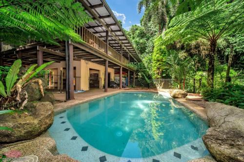 Midgeree Bar House | Fern House your serene rainforest retreat