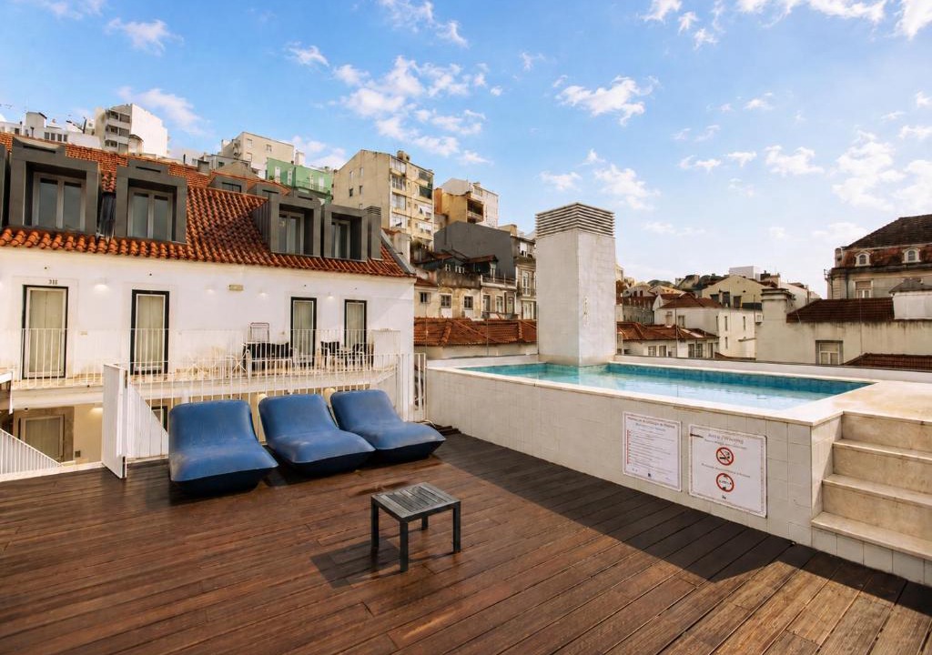 Mouraria Apartment | FLH Intendente Chic Apartment with Rooftop Pool