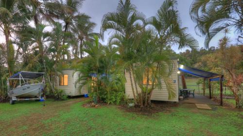 Flying Fish Point Resort | Flying Fish Point Tourist Park