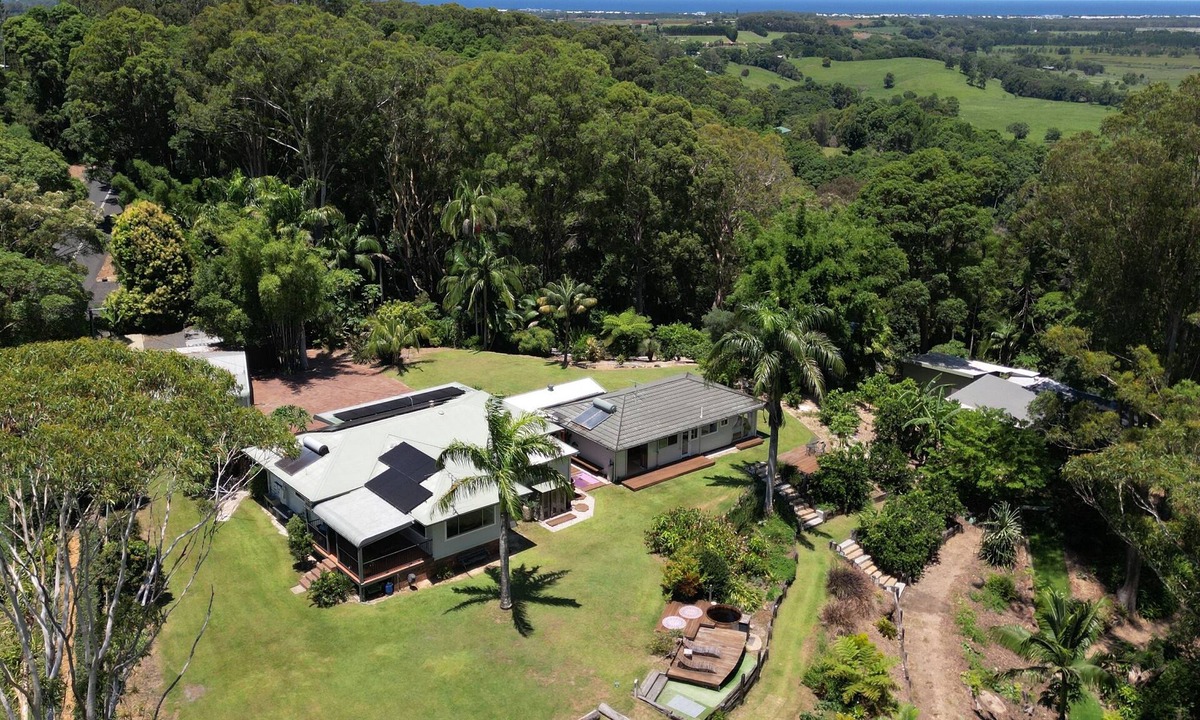 Cudgen House | Forest Hill Retreat-Cudgen 10acre Adults Only Farmstay 2 Full Homes sleeps 12