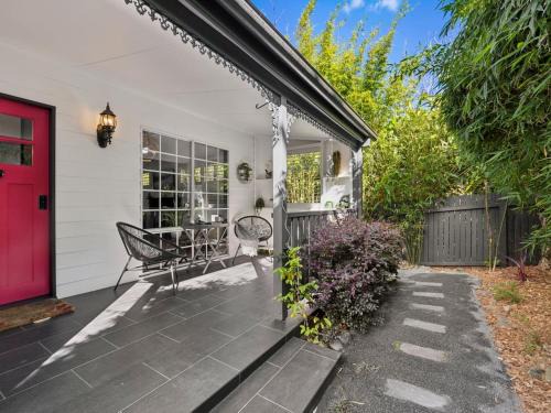 Coffs Harbour House | Gallipoli Getaway - Warm & Stylish, great location