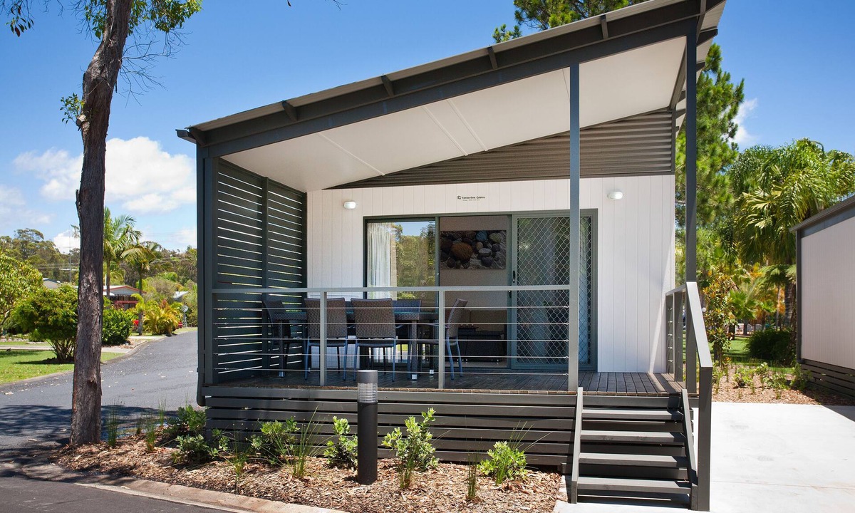 Arrawarra Other | Gateway Lifestyle Lorikeet