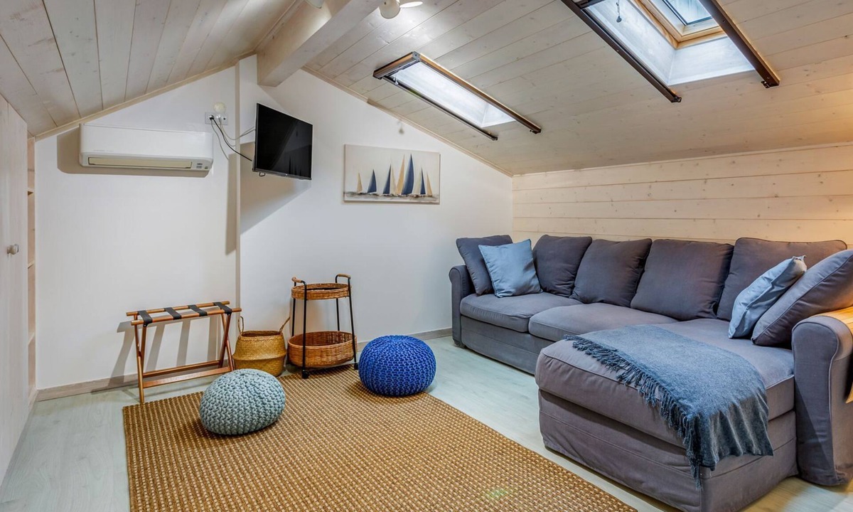 Cabanas Apartment | Glamorous 1 BDR Duplex Apartment by LovelyStay