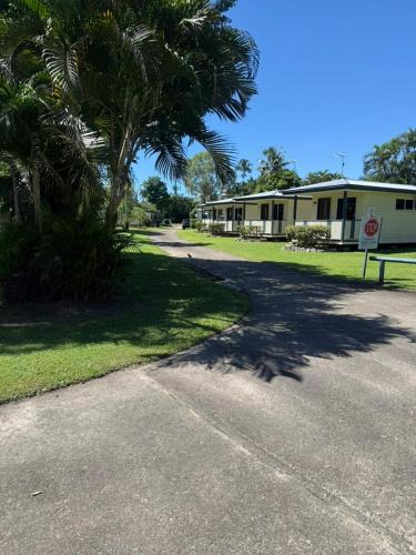 Hull Heads Hotel | Googarra Beach Caravan Park