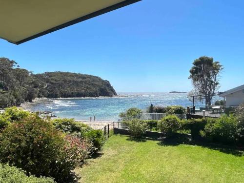 Malua Bay Apartment | Grand Spindrift - Entire Waterfront House