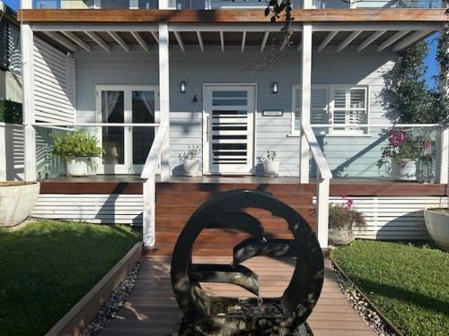 Margate House | Guest home in Margate, close to the beach