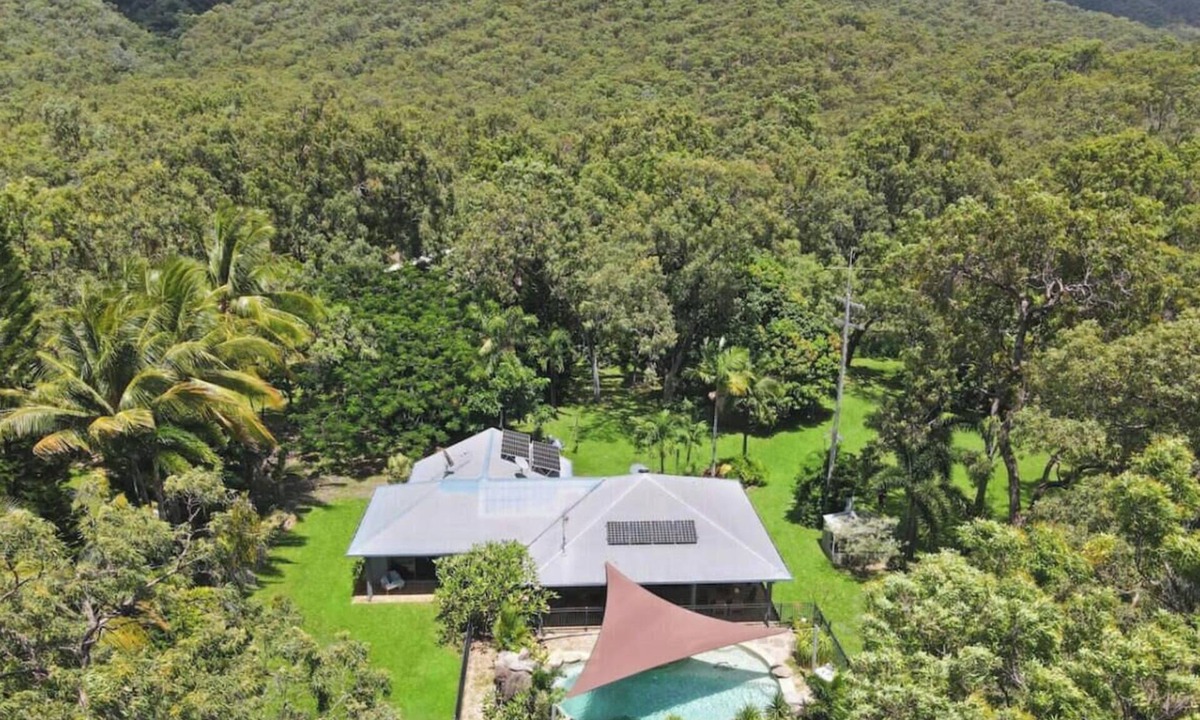 Wangetti House | Heavens Gates - Secluded Off-Grid Retreat with Ocean Views & Lagoon Pool