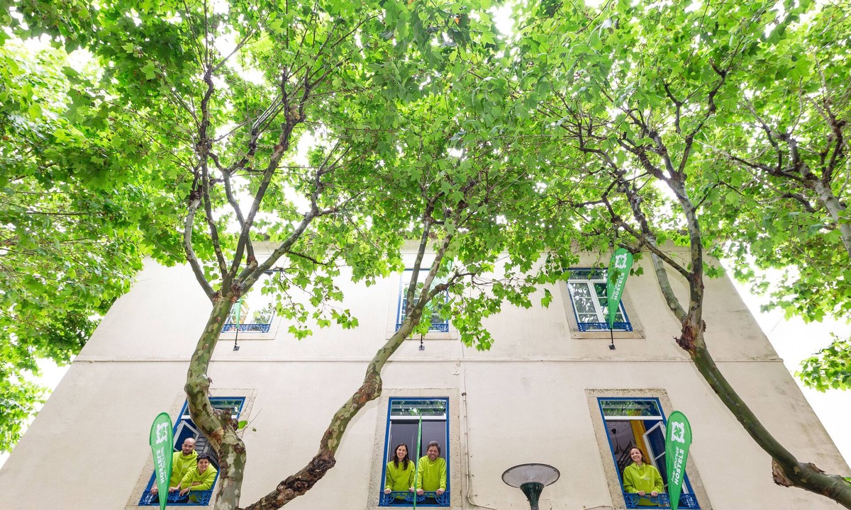 Parede Hostel | Help Yourself Hostels Parede