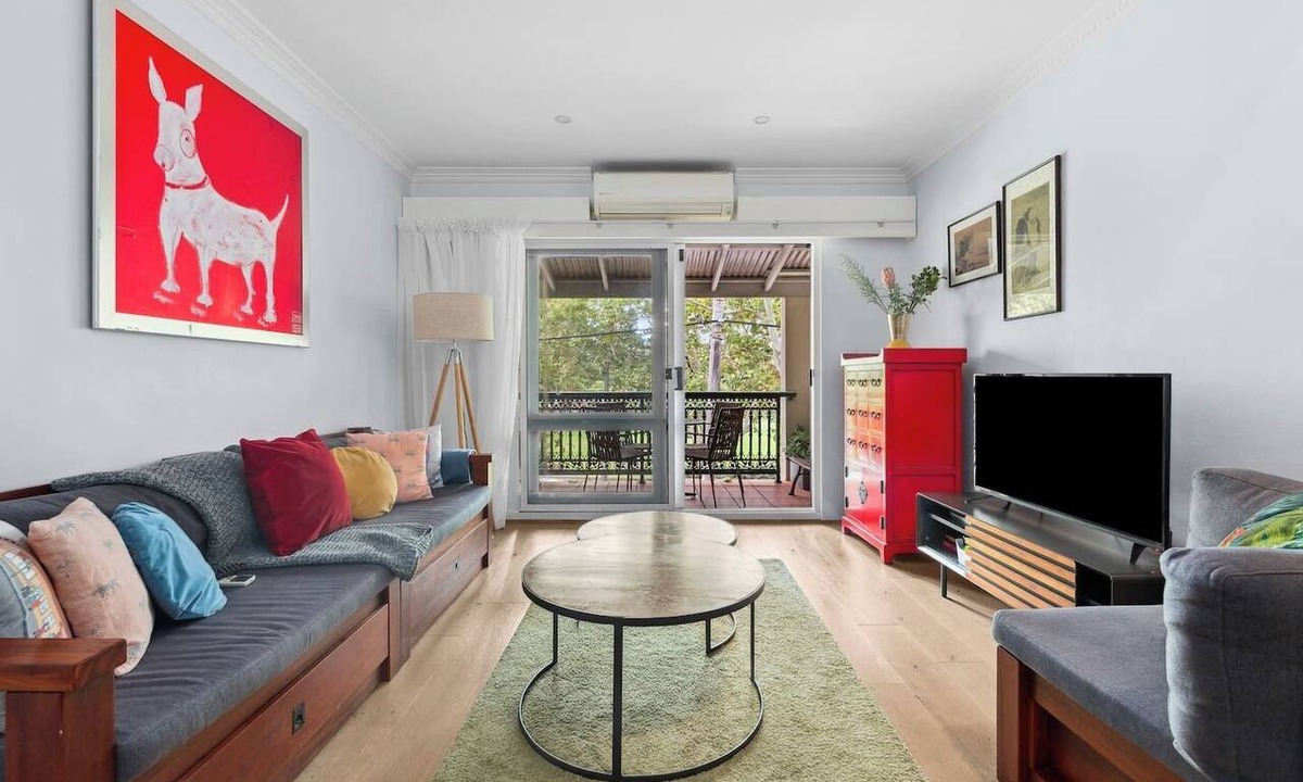 Erskineville Apartment | Hip Inner City Living in Vibrant Erskineville