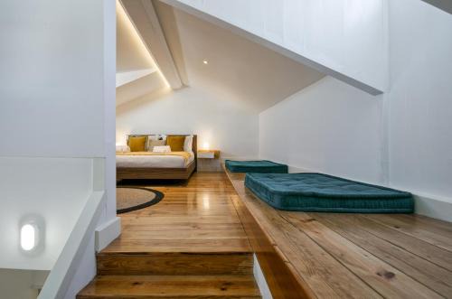 Encarnacao Apartment | Hip Tailor Made Duplex Penthouse in Bairro Alto