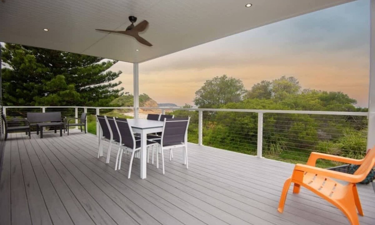 Tomakin House | Jenkins Beach House Galwad y mor Call of the Sea