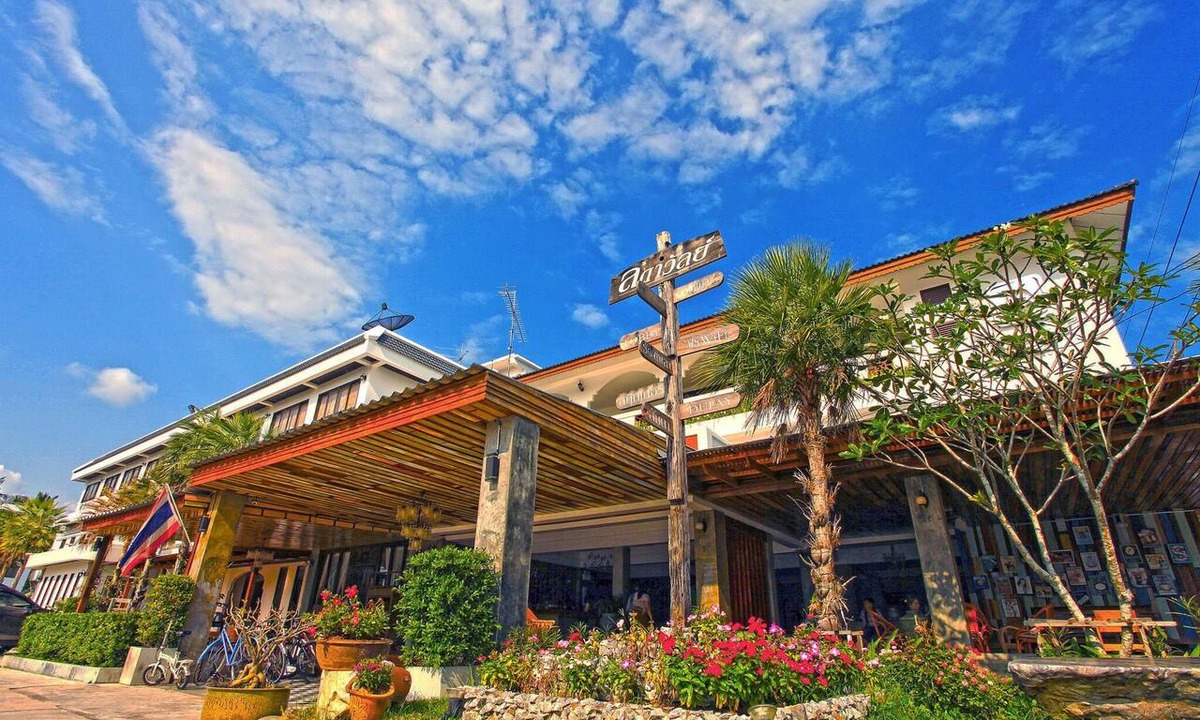 Mae Ram Phueng Hotel | Ladawan Boutique Hotel