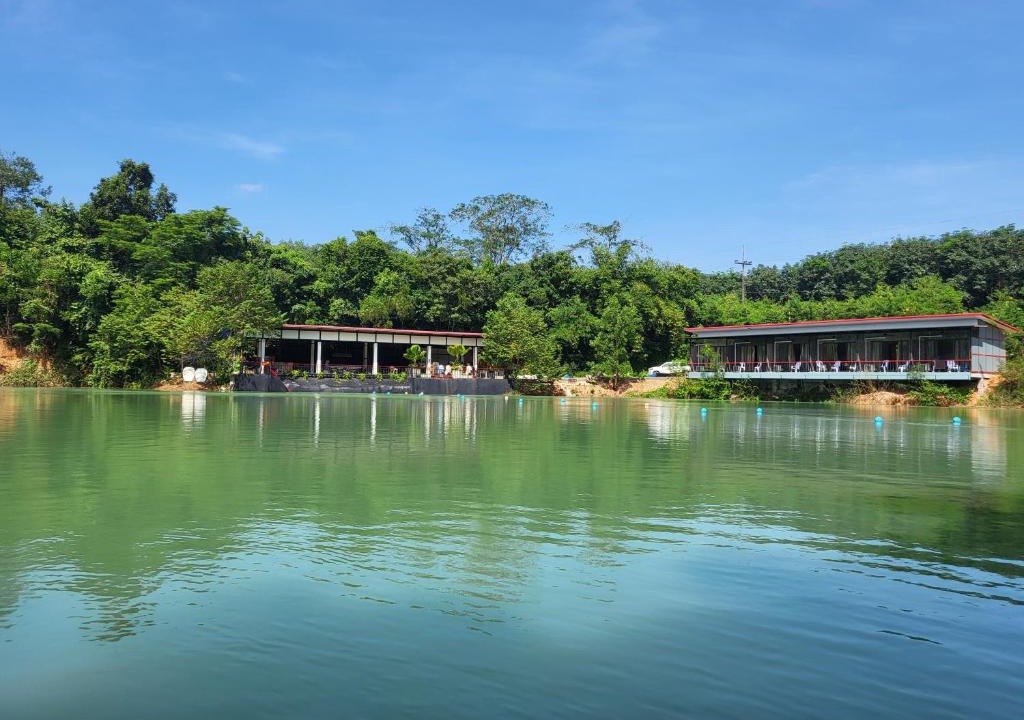 Phunphin Resort | Lake View Resort