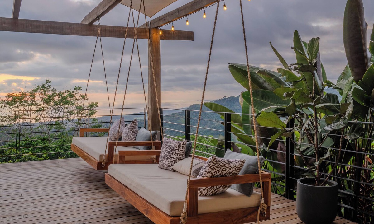 Lagunas de Baru Hotel | Lamangata Luxury Surf Resort