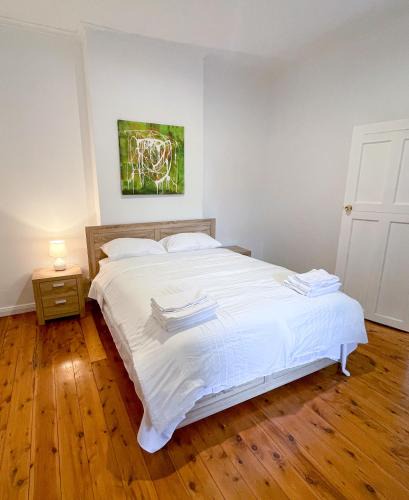 Granville House | LCF Rosehill Accommodation 3 free car parking inside property G2