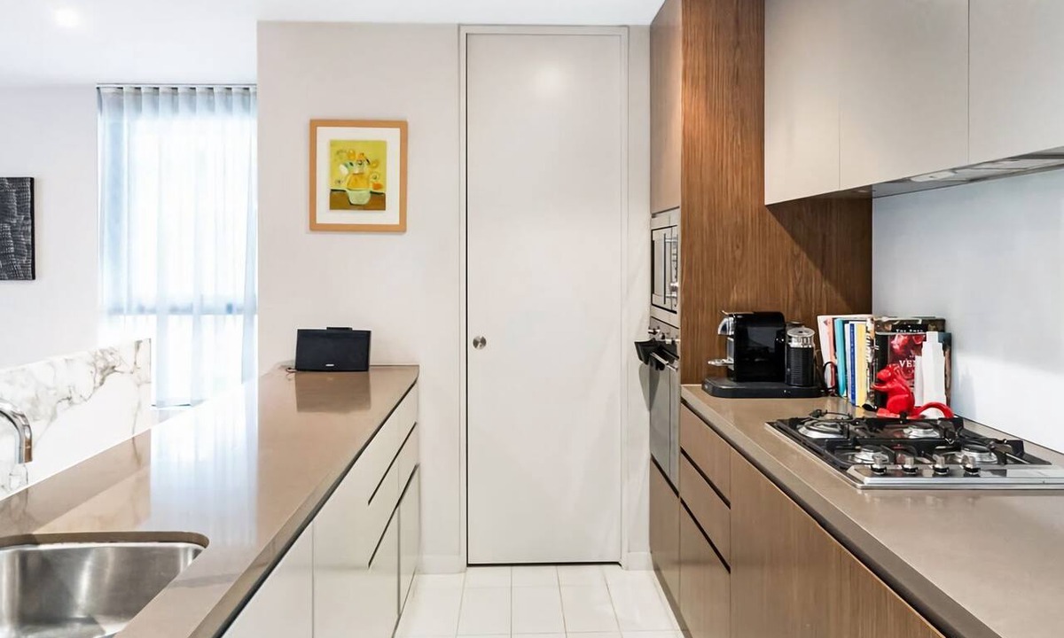 Camperdown Apartment | Leafy Inner City Apartment Camperdown