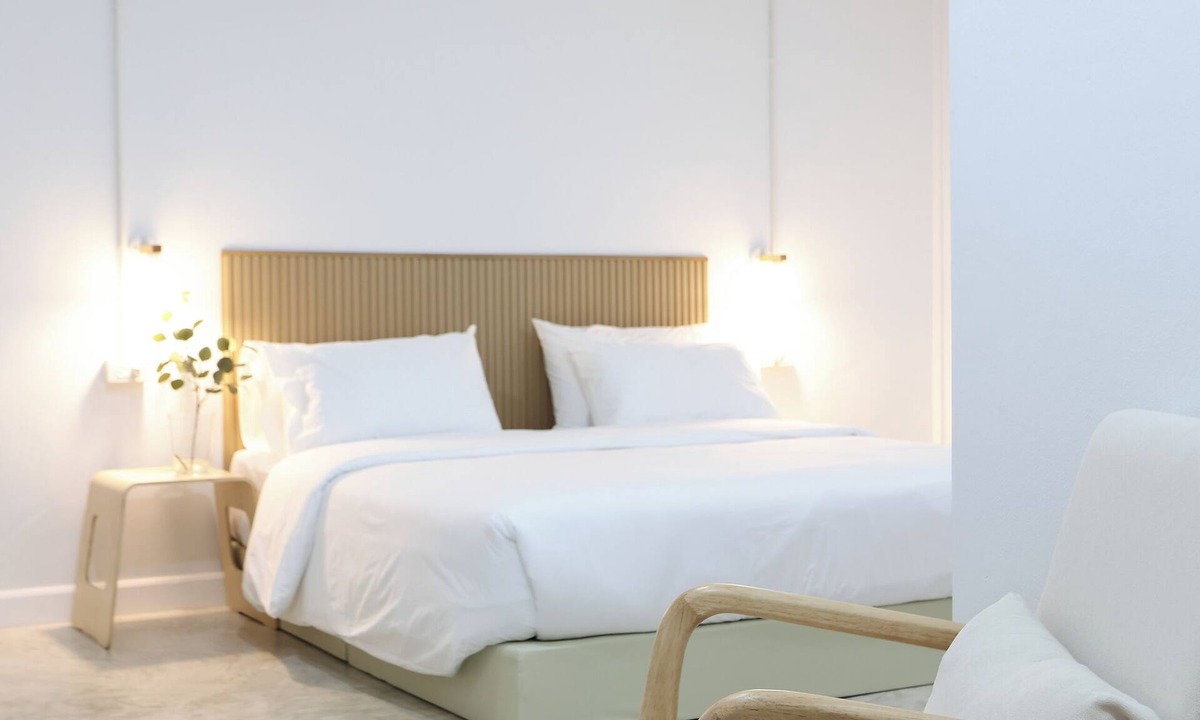 Talat Yai Hotel | LFOUR