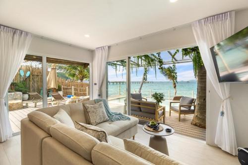 Lipa Noi Villa | Little Me Beachfront Villa