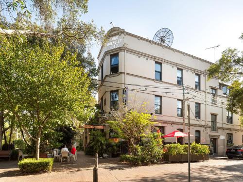 Ultimo Hostel | Lord Wolseley Hotel