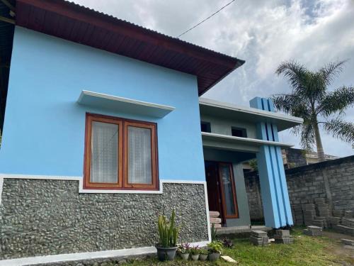 Ruteng House | LovKend