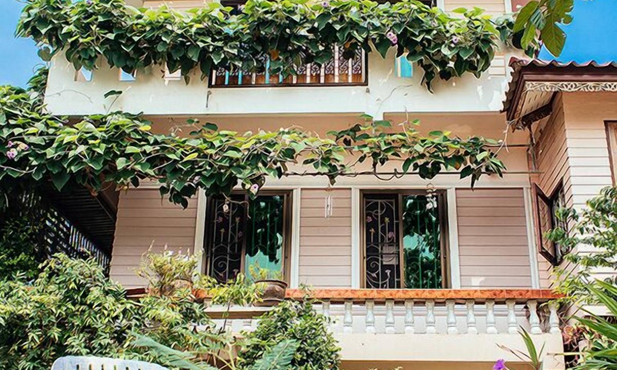 Ayutthaya House | Loy Manee House
