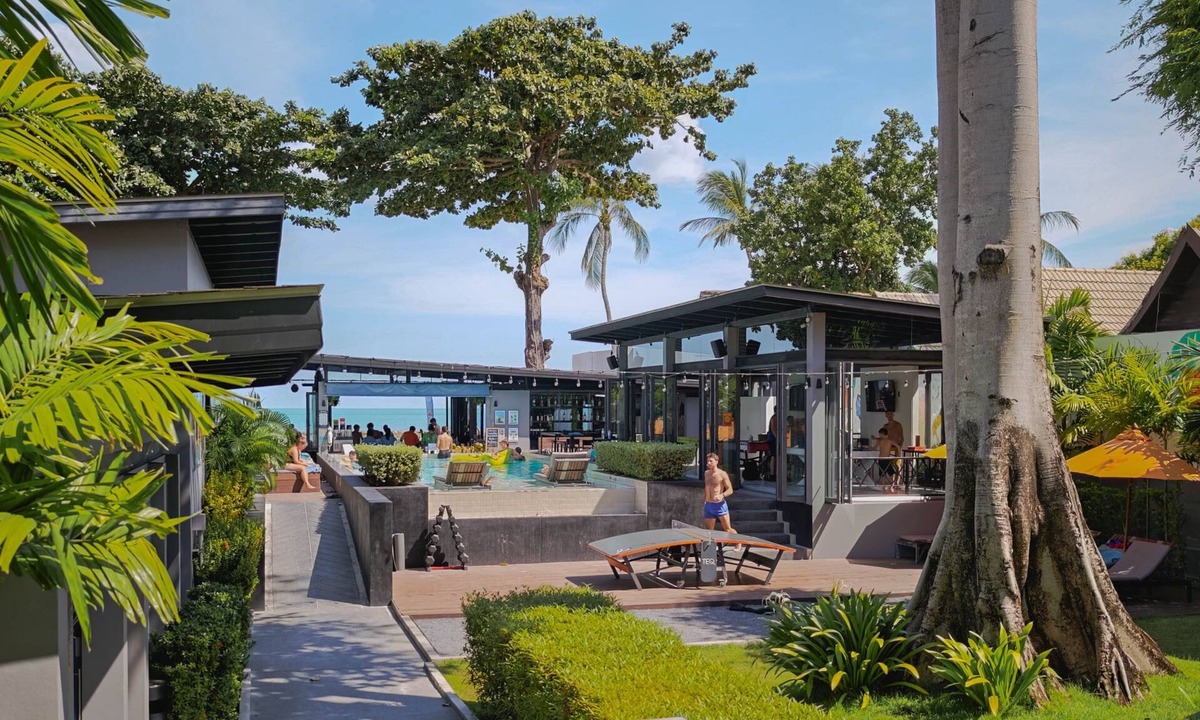 Chaweng City Center Hostel | Lub d Koh Samui Chaweng Beach - Beachfront Vibrant Social Vibe
