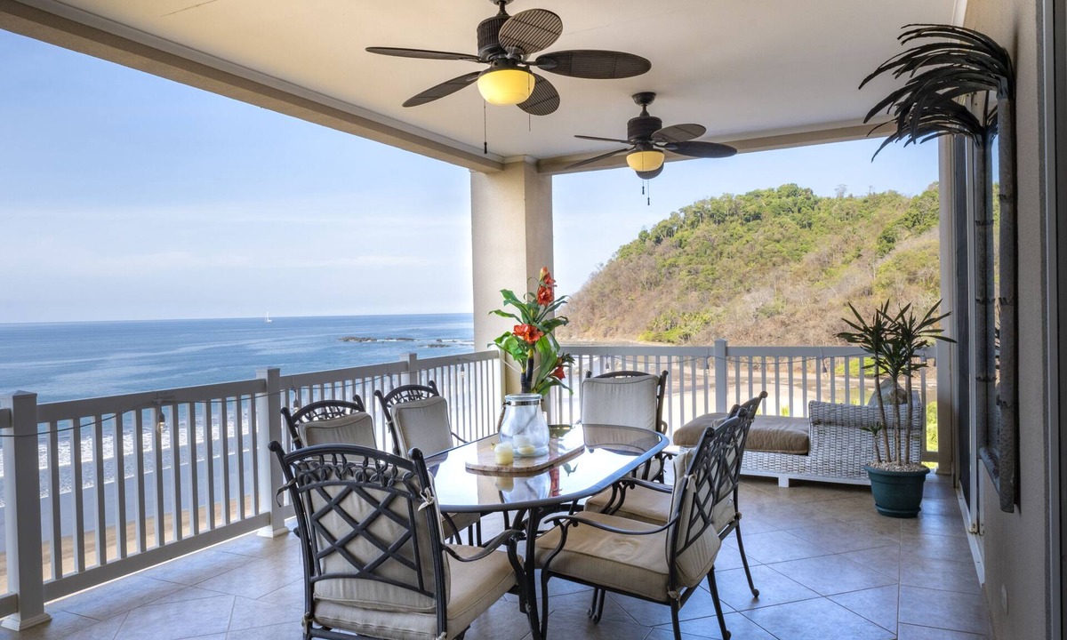 Barrio Los Villalobos Condo | Luxe Beachfront Living/Huge Terrace/ Resort Pool/Concierge Services/Grill