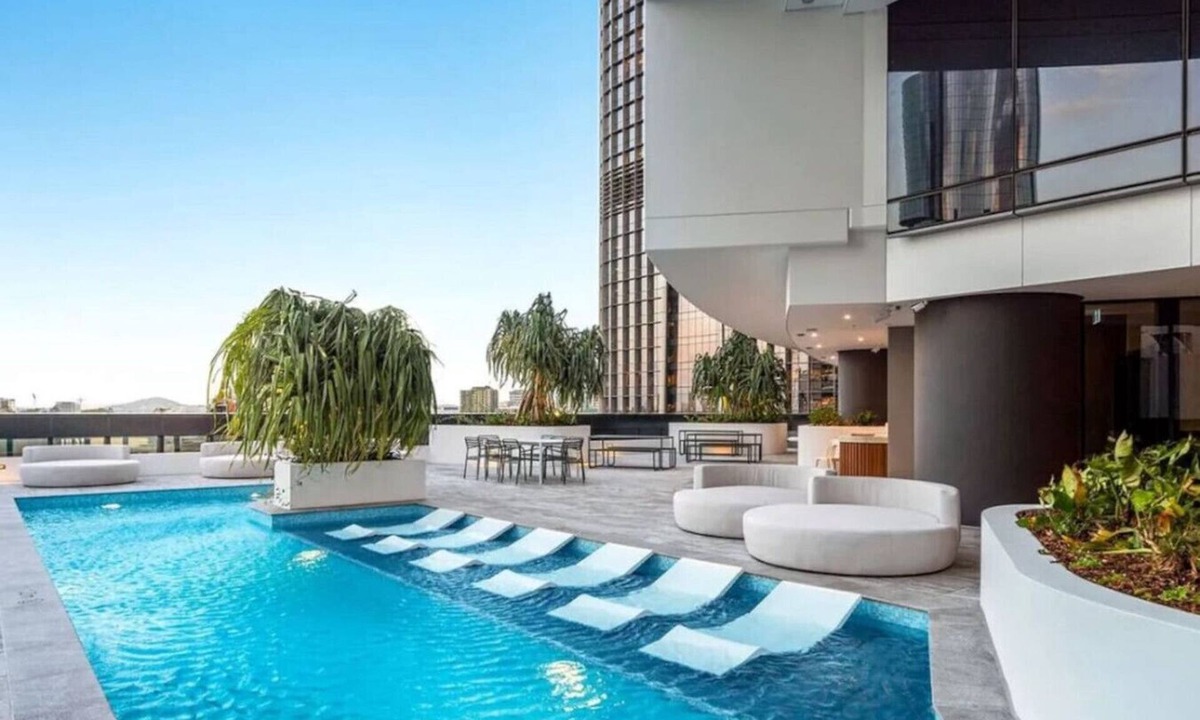 Brisbane Central Business District Apartment | Luxurious 2 Bed Apartment with Pool, Sauna and Gym